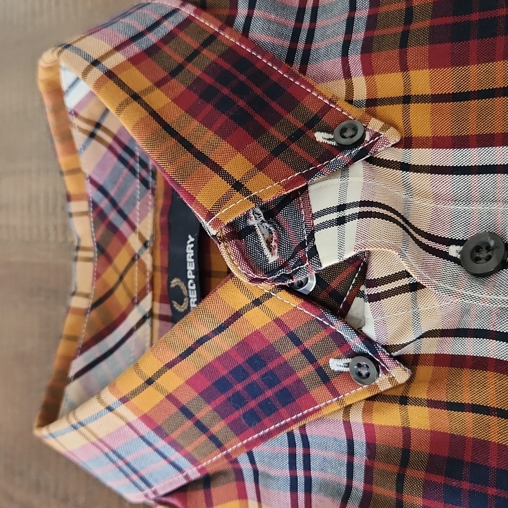 Men's Fred Perry Plaid Button-Down Shirt - Picture 6 of 6